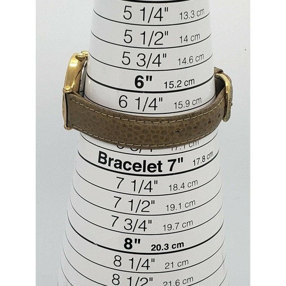 Fossil womens watch NEEDS A BATTERY main image 4